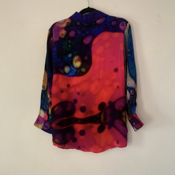Tyler McGillivary Bubble Print Button Down Collared Top - Picture 5 of 5